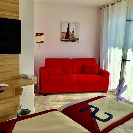 Club Le Plein Sud Bleues Hotel Hyeres
